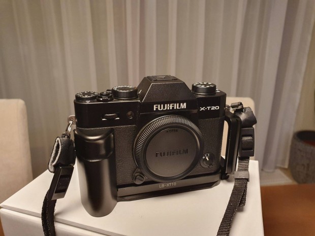 Fujifilm X-T20 MILC kamera eladó