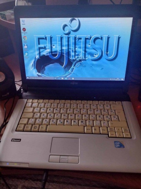 Fujistu Lifebooks710 konfigurci+tska+dokol+24 colfull hd monitoral
