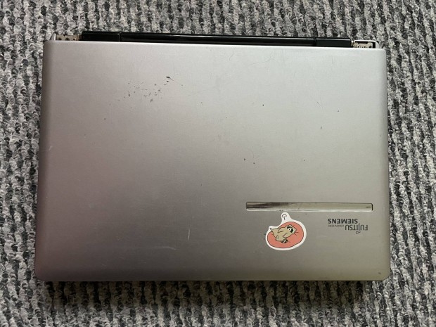 Fujitsu Amilo M1450G Laptop -