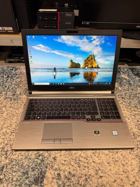 Fujitsu Celsius H760 laptop /Intel I5 6440HQ 4X3500Mhz, 16GB DDR4, 512