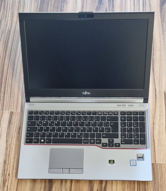 Fujitsu Celsius H770 Xeon E3-1505M v6/32GB/512GB SSD/FHD/Nvidia