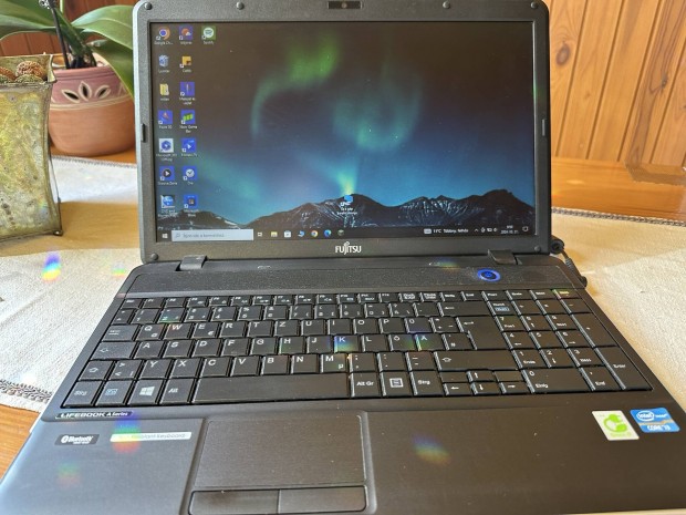 Fujitsu Lifebook A512 Laptop15.6") Intel Core i3 i3-3110M 4 GB 1TB HDD