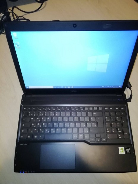 Fujitsu Lifebook A544 i3-4000M / 4GB / 320GB HDD