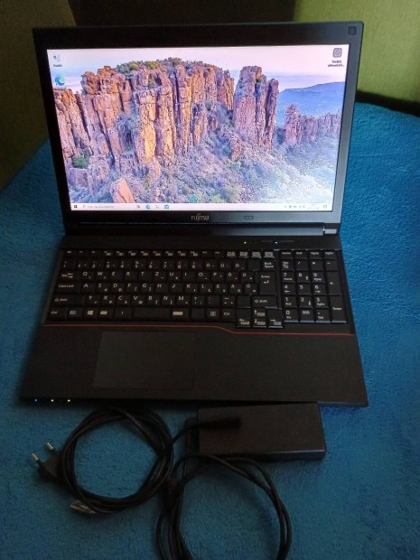 Fujitsu Lifebook A574/H