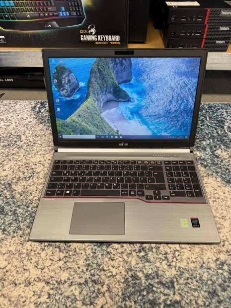 Fujitsu Lifebook E754 laptop eladó (Intel i5 4300M 4X 2600 Mhz, 8 GB)