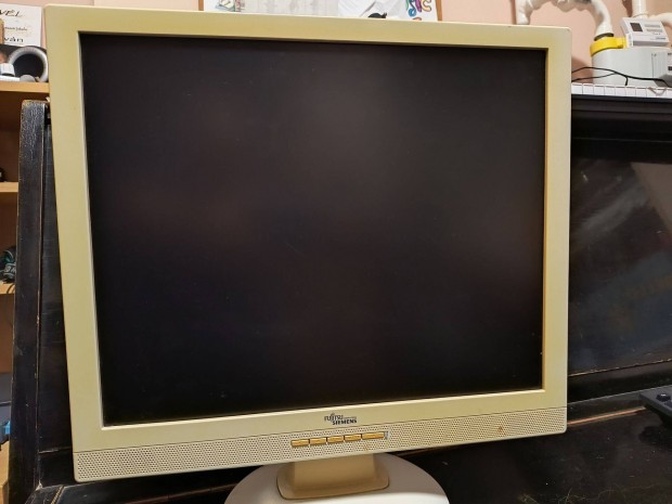 Fujitsu-Siemens 19"