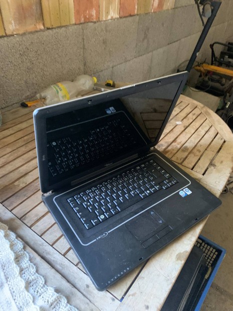 Fujitsu Siemens Amilo laptop!