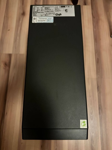 Fujitsu-Siemens Esprimo P700 E85+