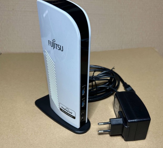 Fujitsu USB3-as port replicator, dokkol (PR8)