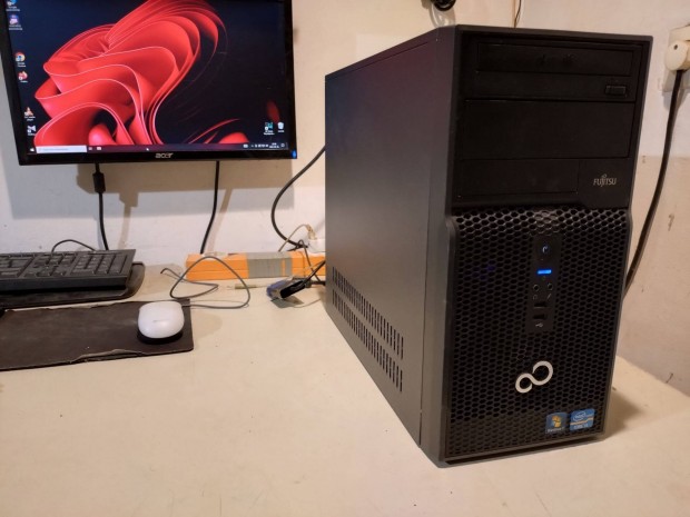 Fujitsu asztali PC olcsn! ( i5 proc. - 8GB - 1TB - 430GT VGA - HDMI)