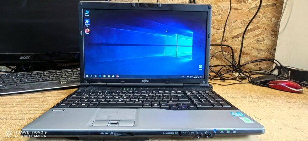 Fujitsu i5-3230M,8gb DDR3,500gb,wifi,webcam,j akku