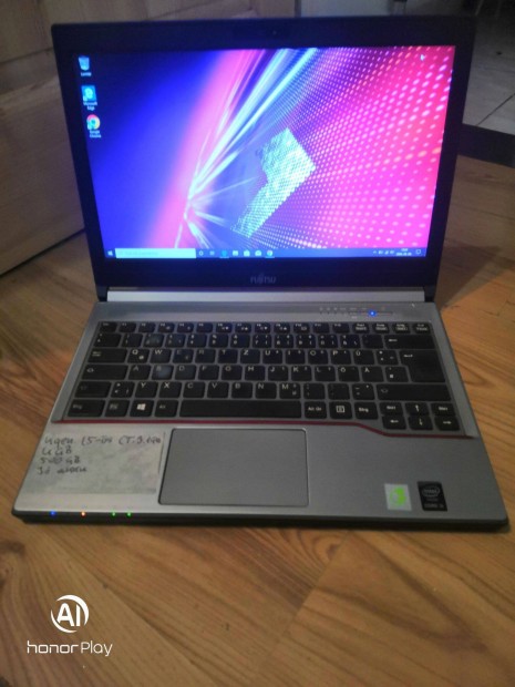 Fujitsu i5-s laptop-14-es kijelz-4gb-500gb-j akku