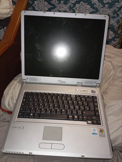 Fujitsu laptop 