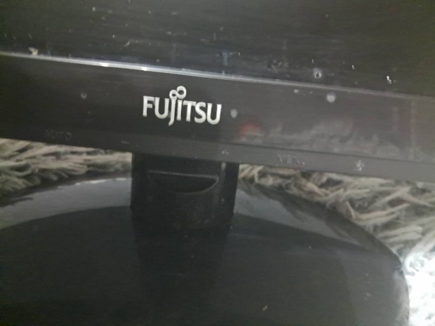 Fujitsu monitor