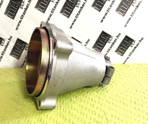 Fűkasza kuplungház 9 bordás tengely 26 mm szár átm kuplungharang