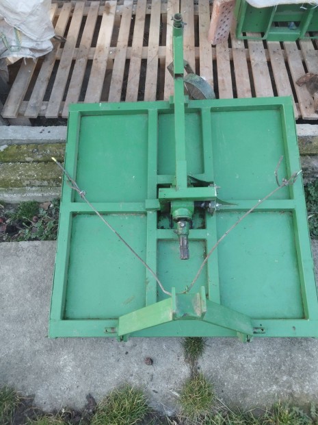 F�kasza sz�rz�z� mulcsozo 1m