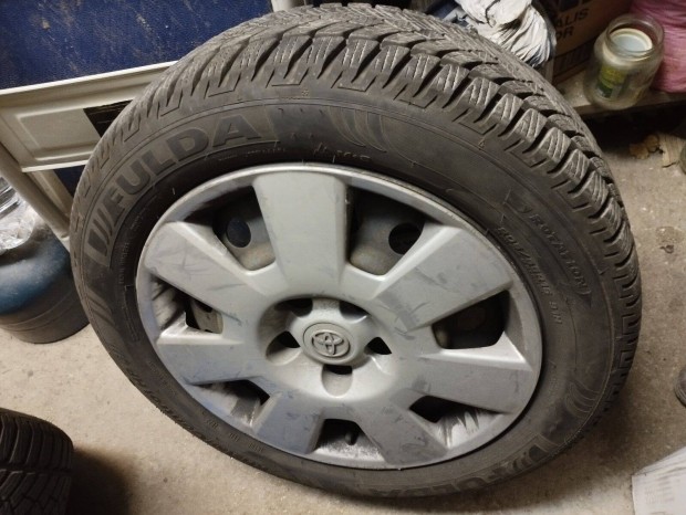 Fulda Kristall Control HP2 205/ 55 R16 + Toyota acélfelnik 4 DB
