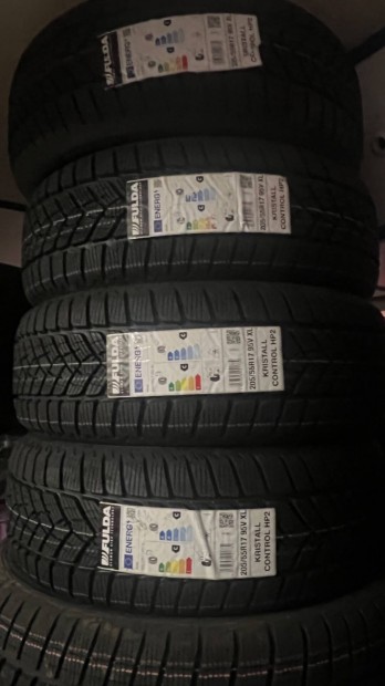 Fulda Kristall Control HP2 205/ 55 r17 95V XL téligumi garnitúra Új!