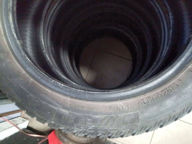 Fulda Multicontrol 195/50R16 ngyvszakos gumigarnitra elad