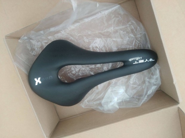 Full carbon kerkpr nyereg ls pille knny karbon Selle SMP Fizik