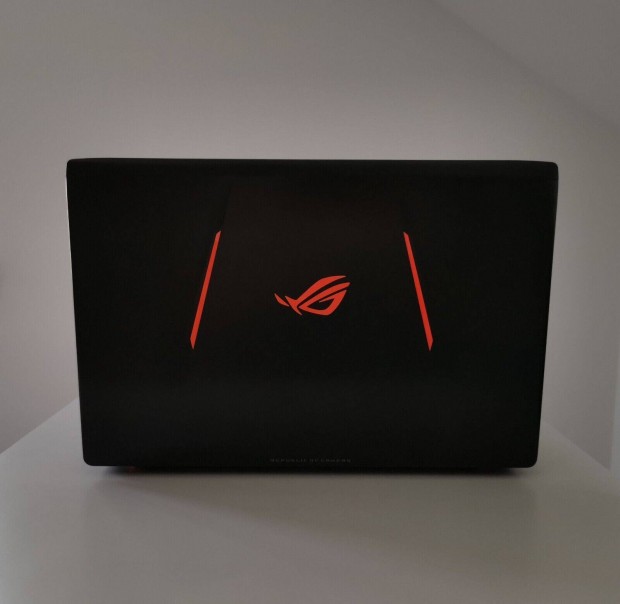 Fullos Asus rog laptop elad 120Hz-es 256GB SSD + 1TB HDD