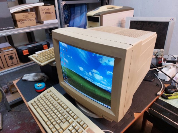 Funai PM41C CRT monitor elad