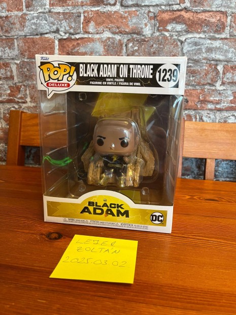 Funko POP - Black Adam (DC) a trnon