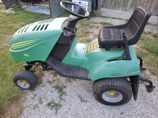 Fünyiró Traktor 16lovas eladó, kosár és vágóasztalt nélkül