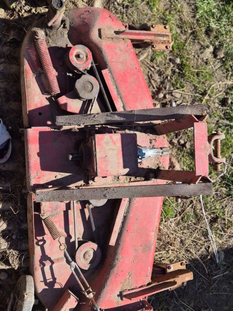 F�ny�r� adapter,kistraktorhoz