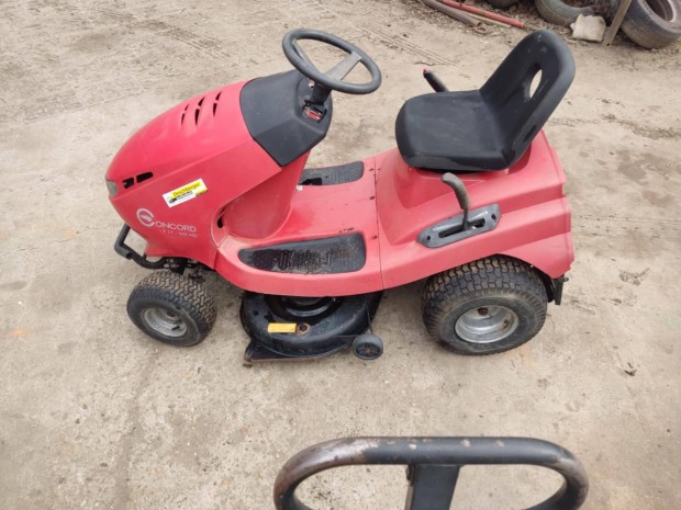 F�ny�r� kistraktor, nagy test�