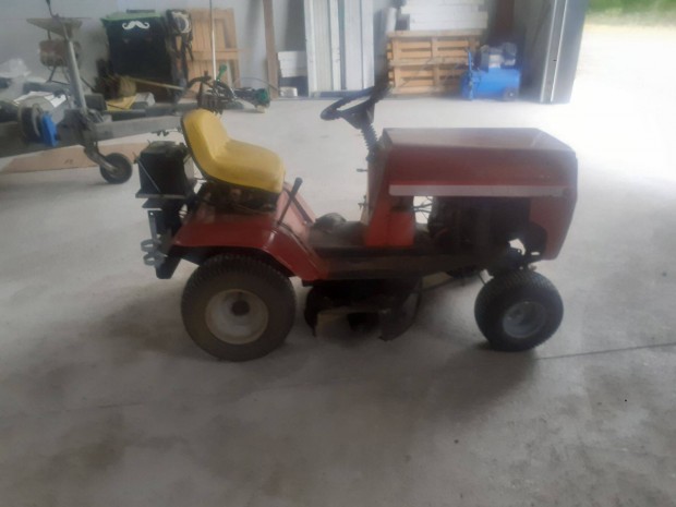 Fnyir traktor