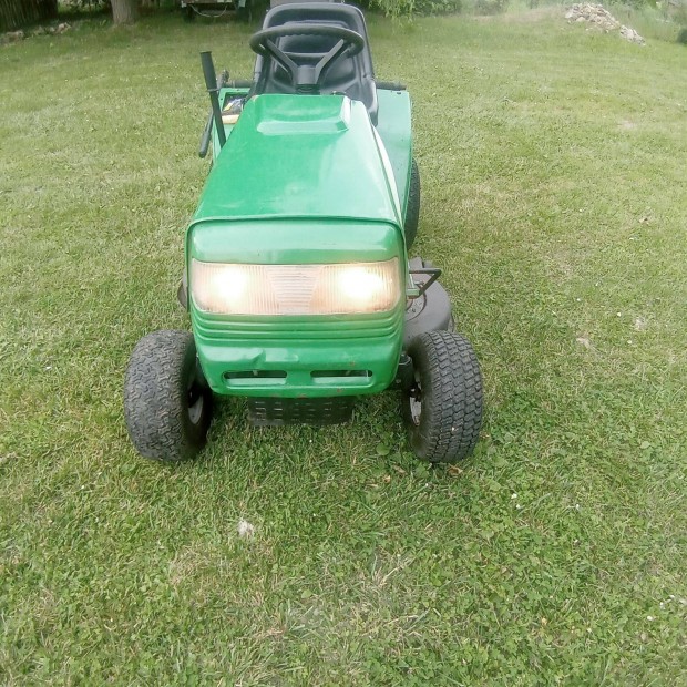 Fnyr traktor