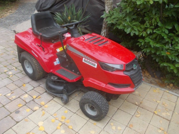 Fnyir traktor elad Jonsered 16 lovas hidrovlts