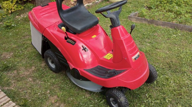 Fűnyíró traktor tologatós helyett Fűnyírótraktor Mechanikus