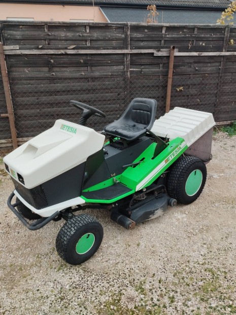 Fnyirotraktor fnyr traktor Etesia Kawasaki 