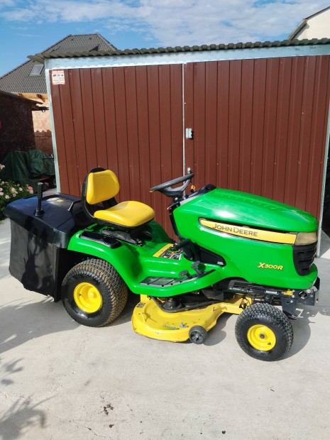 Fnyirotraktor fnyr traktor John Deere kett hengeres Kawasaki 