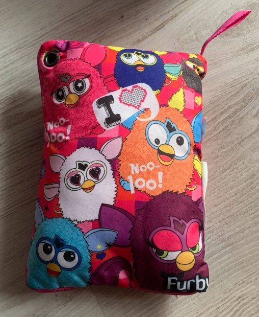 Furby kellktart prna