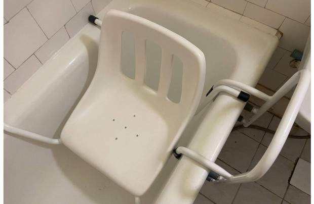 Fürdőkád ülőke és kádkapaszkodó