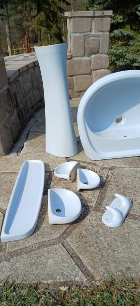 F�rd�szoba felszerel�sek