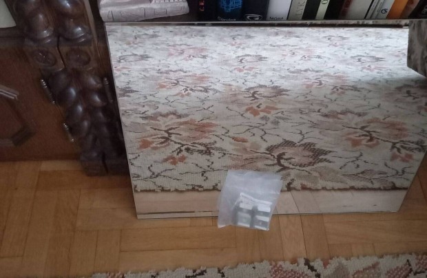 Fürdőszobai tükör új tükörtartó szettel