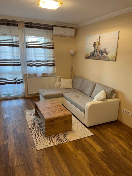 F�redi Kapu 2 szob�s lak�s elad�