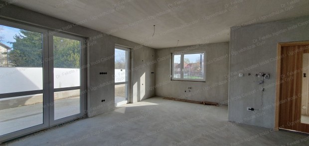 F�t�sk�sz �llapotban AZONNAL birtokba vehet� ingatlan!