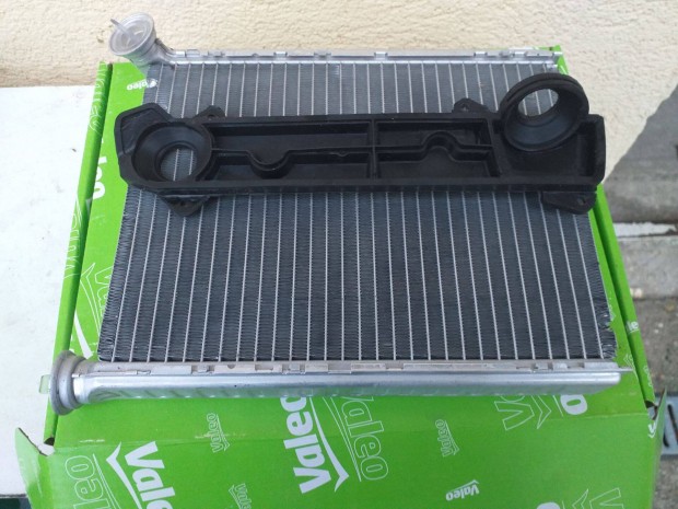 F�t�-radi�tor, Citroen-Peugeot stb.-hez elad�