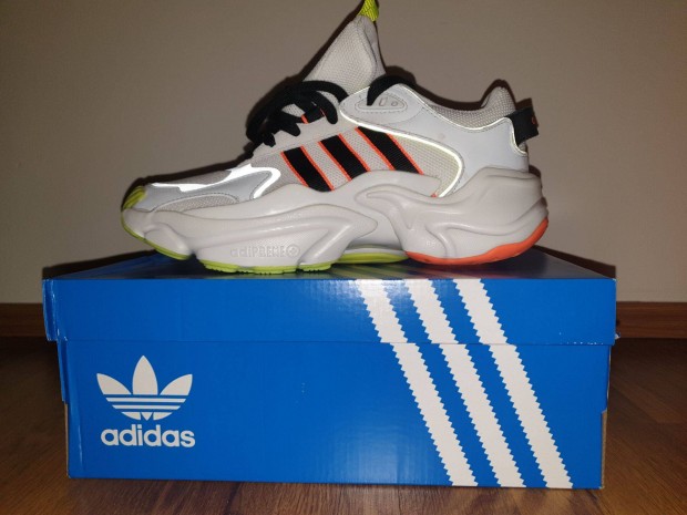 Futcip Adidas Magmur 39 2/3-os mret