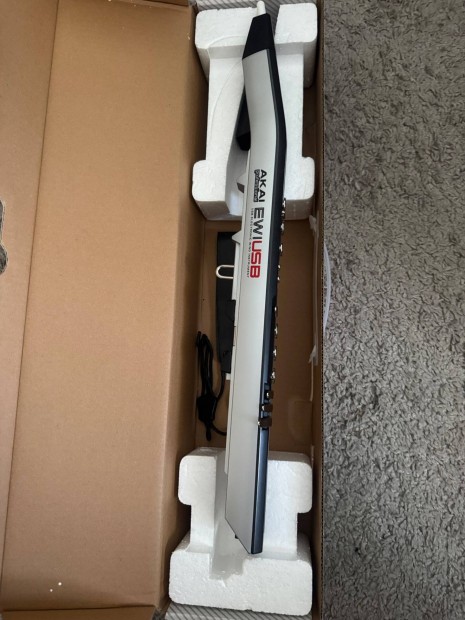 F�v�s MIDI hangszer Akai Ewi USB