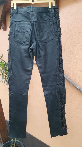Fűzős bőr nadrág 48 méret