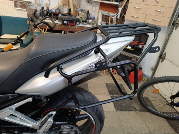 Fzs 1000 hts s oldals doboz tart konzol