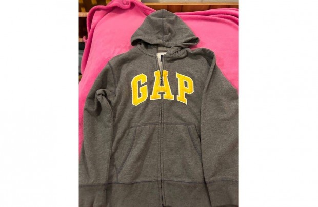 GAP pulóver eladó