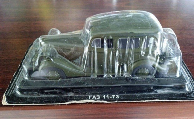 GAZ 11-73 kisauto modell 1/43 Elad