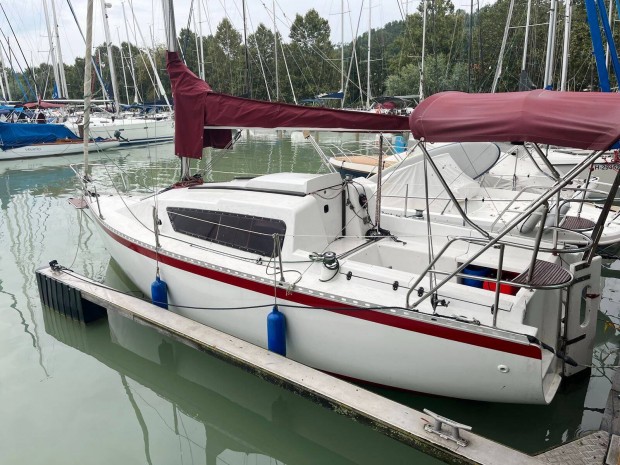 GIB SEA 242eladó vitorláshajó sporttársi Áron!